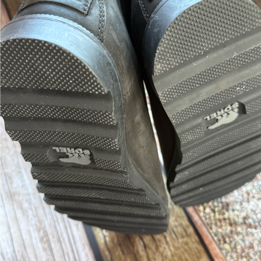 Sorel Waterproof Chelsea Boots NWT - Picture 4 of 5